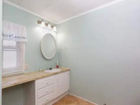 290 Calef Highway Epping NH 03042