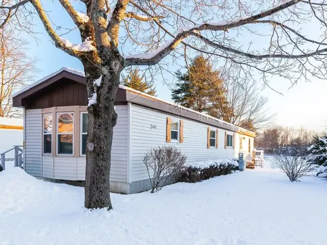 290 Calef Highway Epping NH 03042