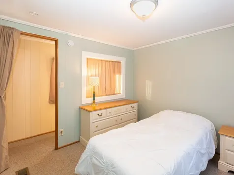 290 Calef Highway Epping NH 03042