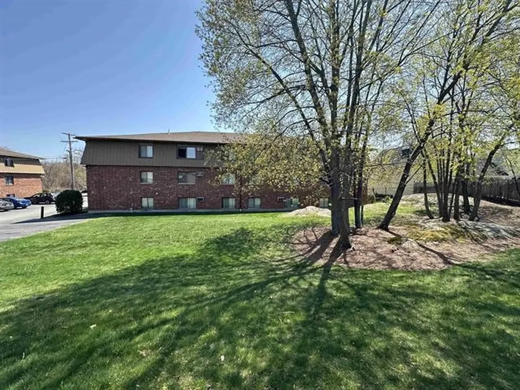 45 Log Street Manchester NH 03102