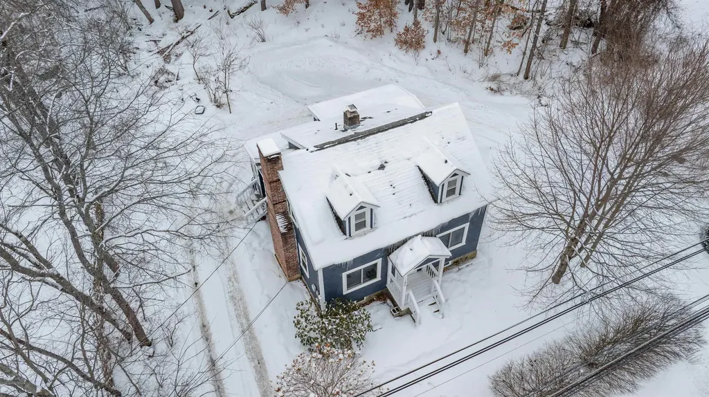 189 Highland Street Plymouth NH 03264