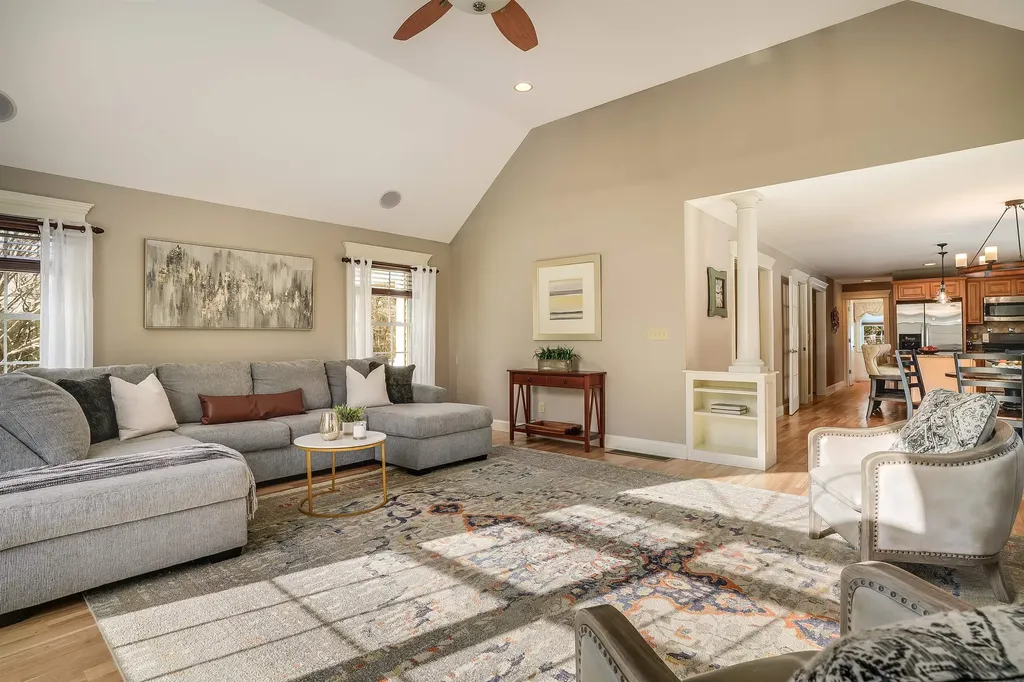 60 Snow Road Goffstown NH 03045