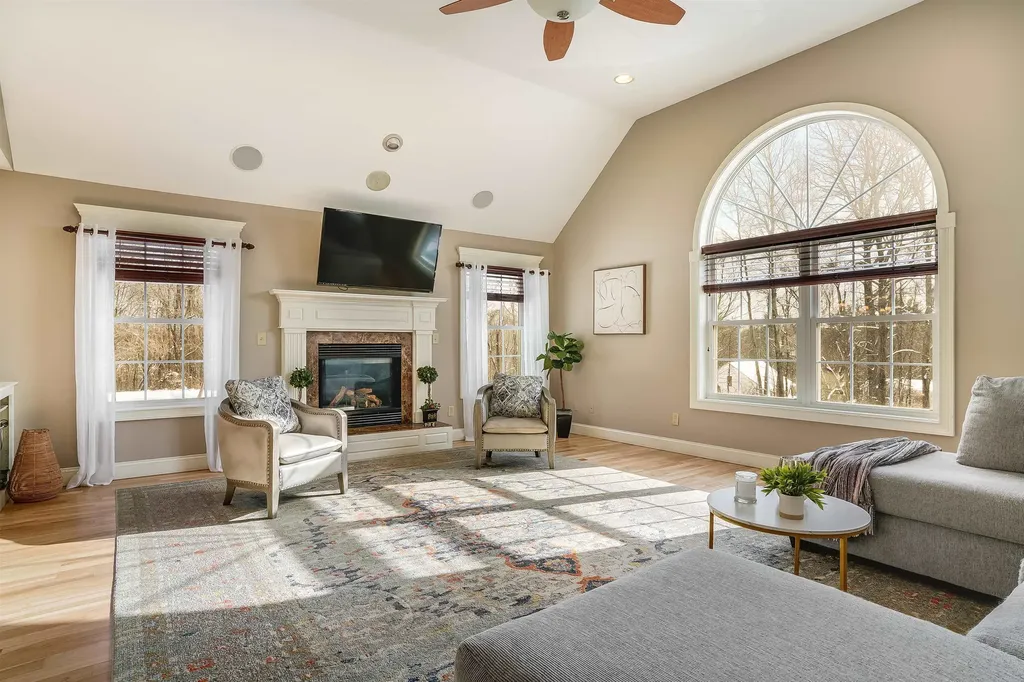 60 Snow Road Goffstown NH 03045