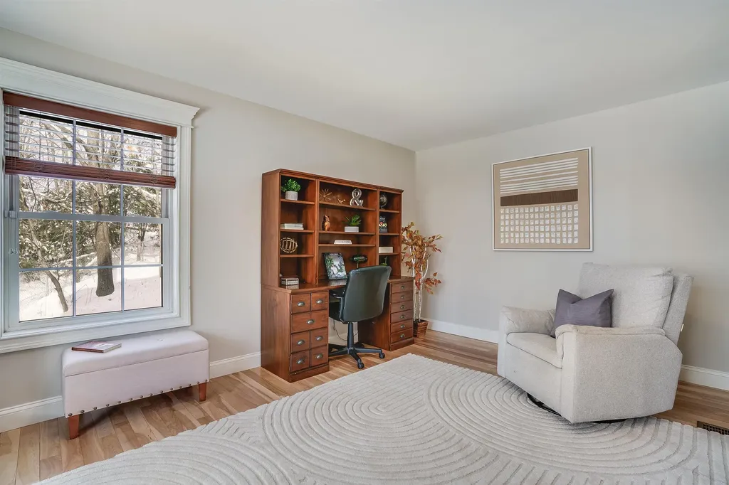 60 Snow Road Goffstown NH 03045