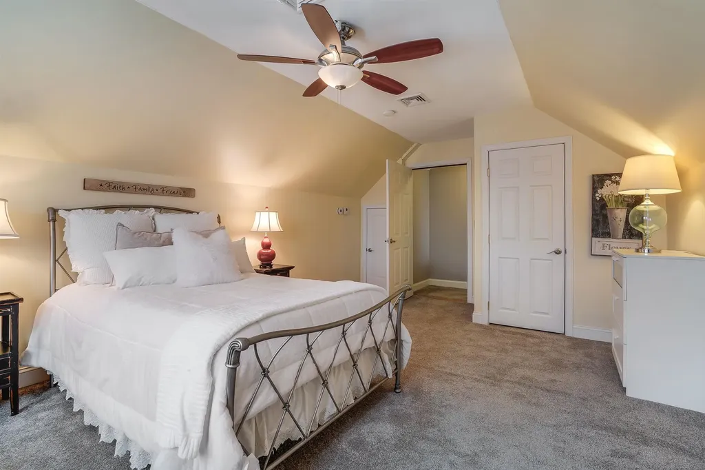 60 Snow Road Goffstown NH 03045