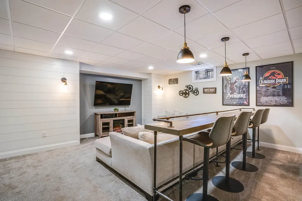 60 Snow Road Goffstown NH 03045