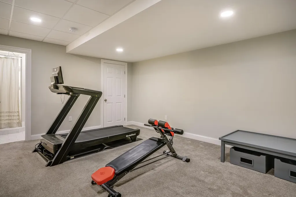 60 Snow Road Goffstown NH 03045