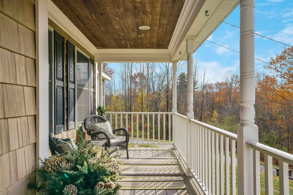 60 Snow Road Goffstown NH 03045