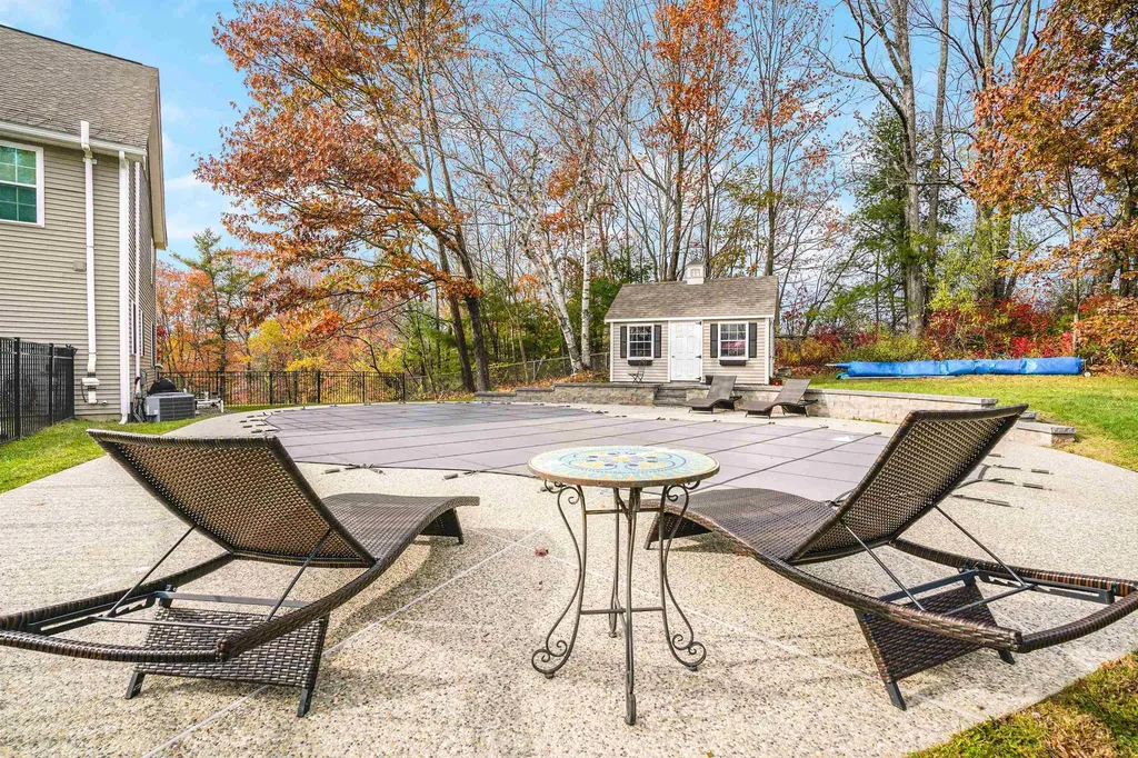 60 Snow Road Goffstown NH 03045