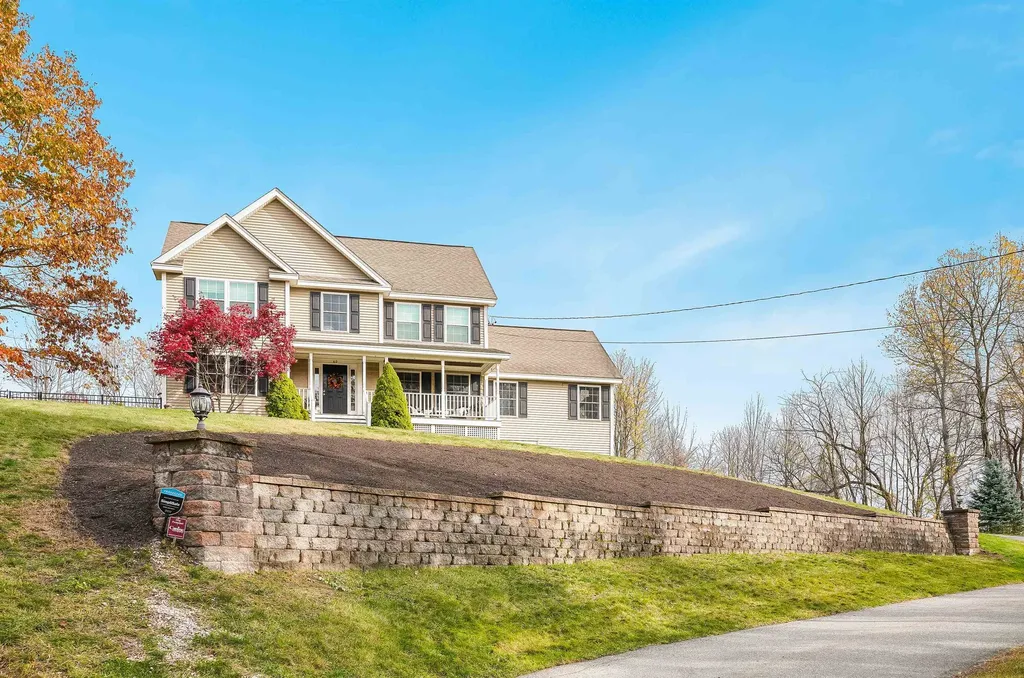 60 Snow Road Goffstown NH 03045