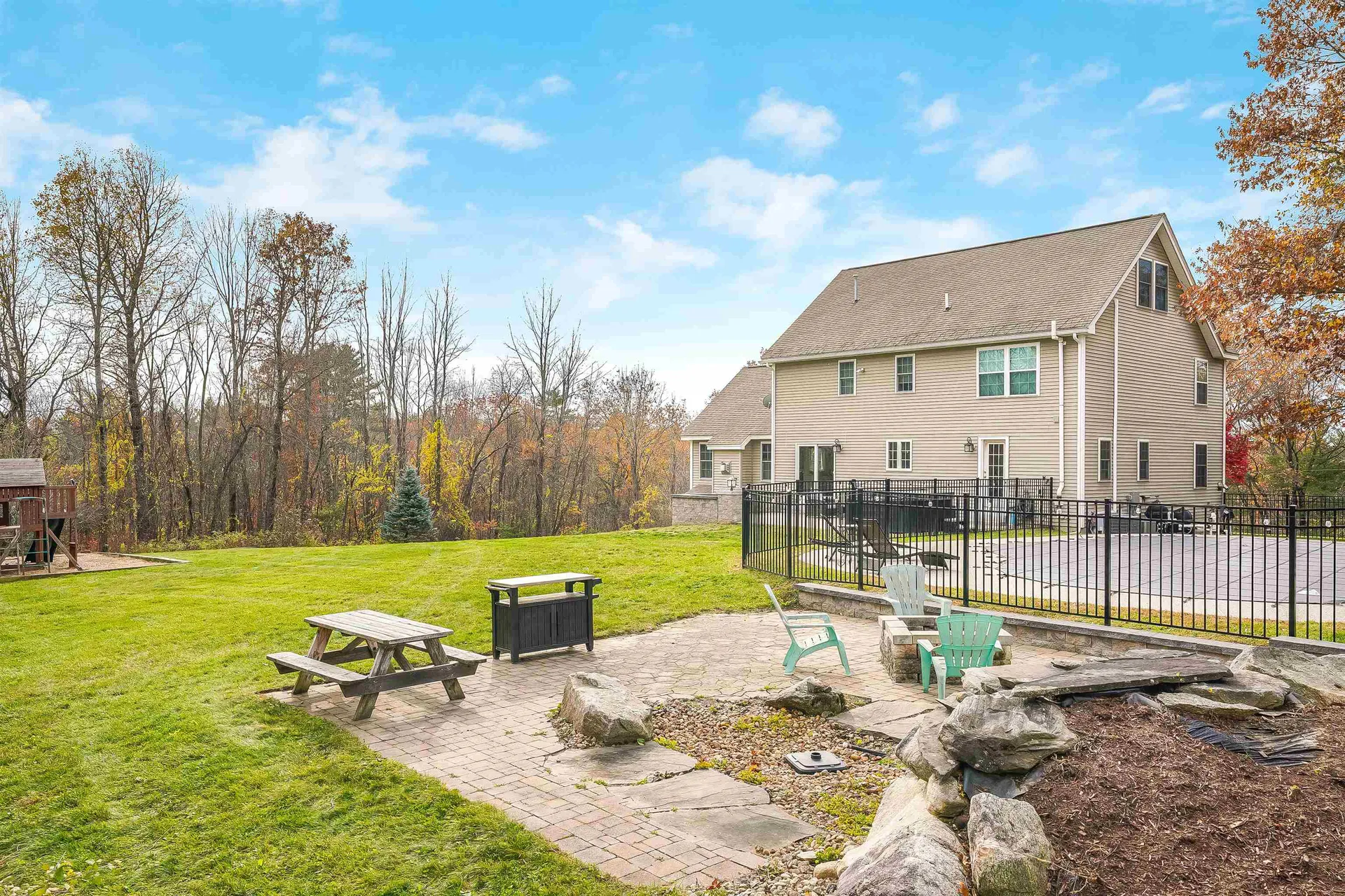 60 Snow Road Goffstown NH 03045