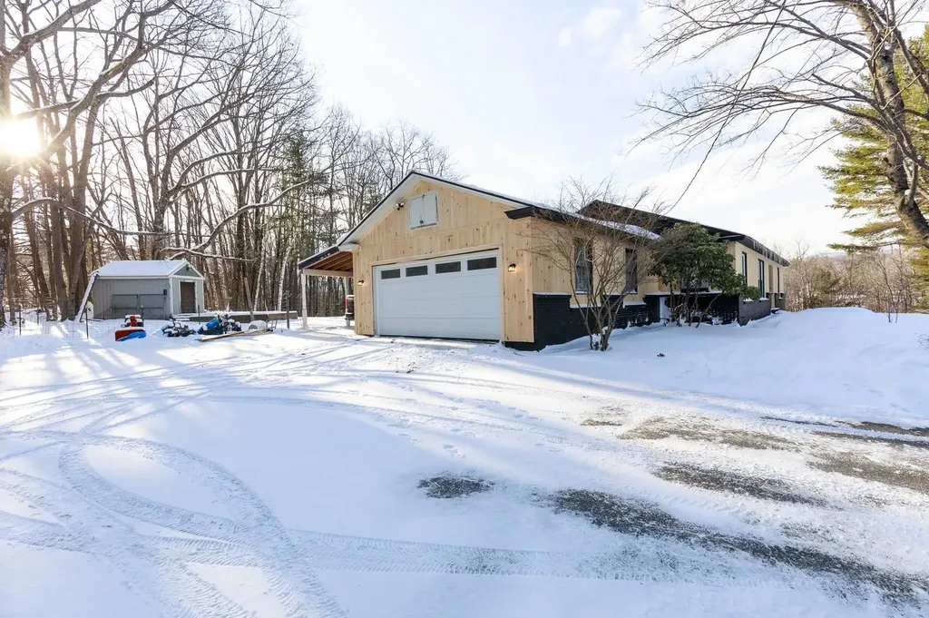 1322 Main Street Dublin NH 03444