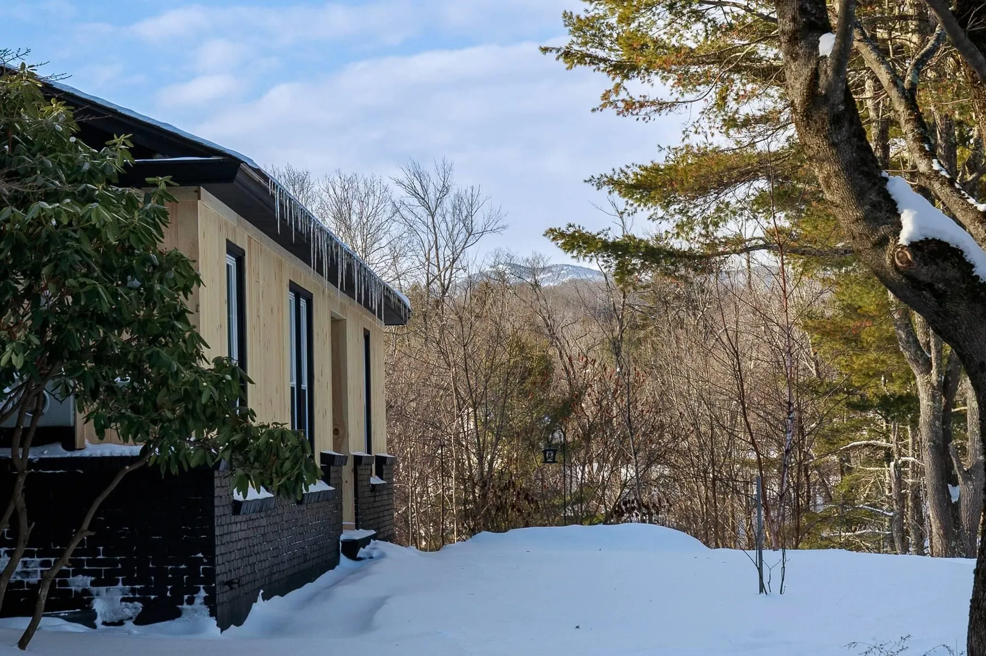 1322 Main Street Dublin NH 03444