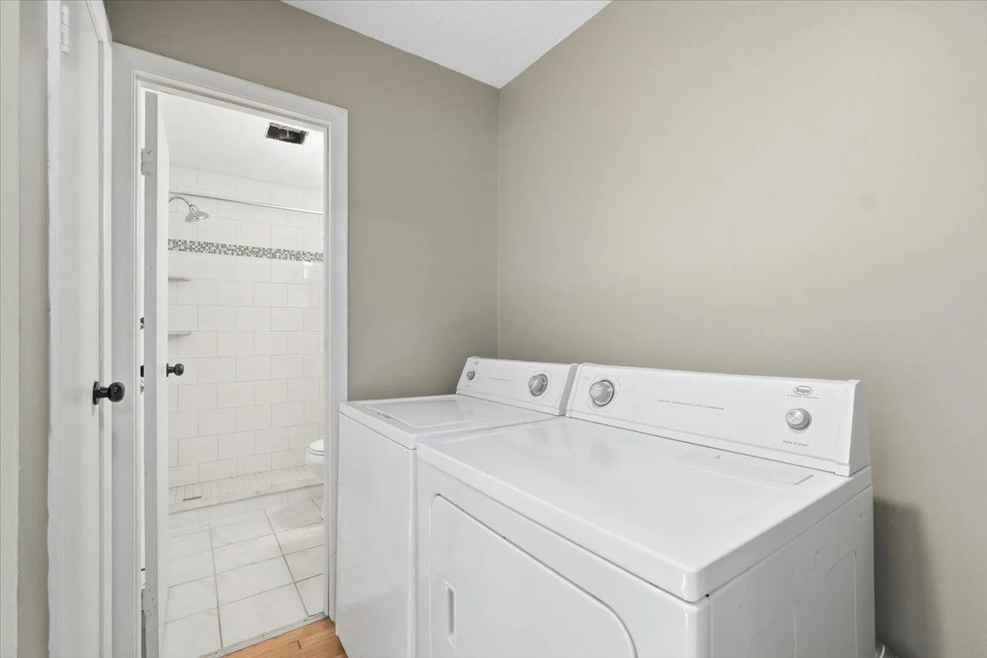 102 Juniper Ridge Shelburne VT 05403