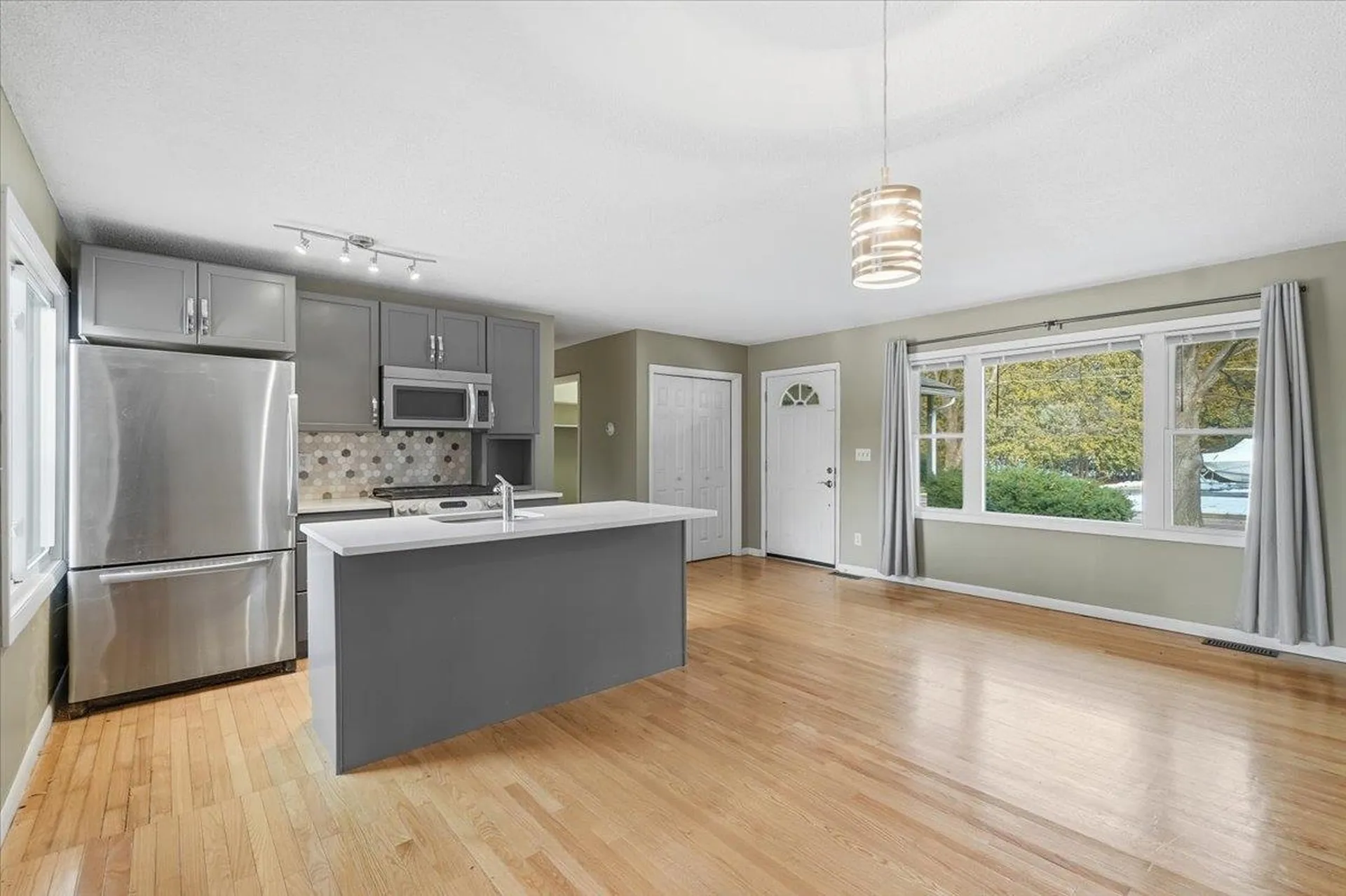 102 Juniper Ridge Shelburne VT 05403