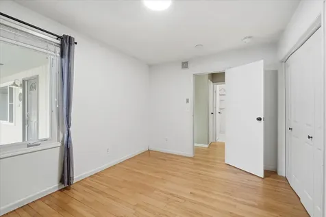 102 Juniper Ridge Shelburne VT 05403