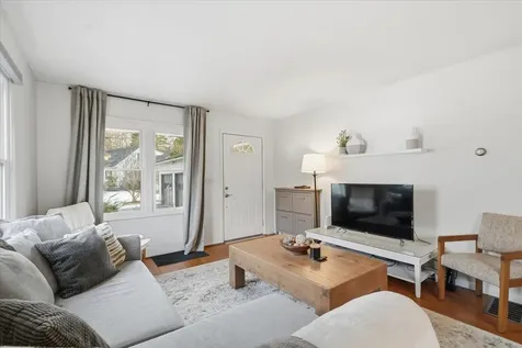 102 Juniper Ridge Shelburne VT 05403