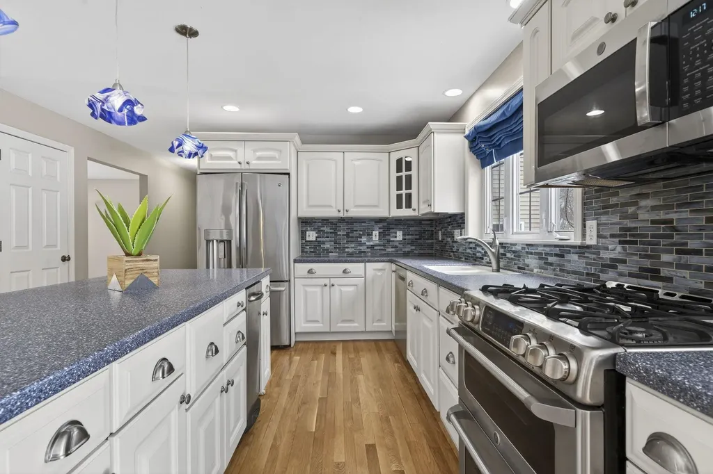 5 Thistle Lane Hooksett NH 03106