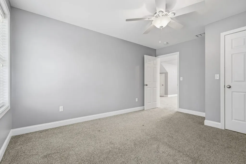 5 Thistle Lane Hooksett NH 03106