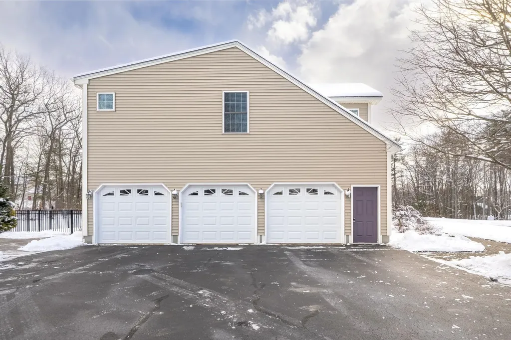5 Thistle Lane Hooksett NH 03106