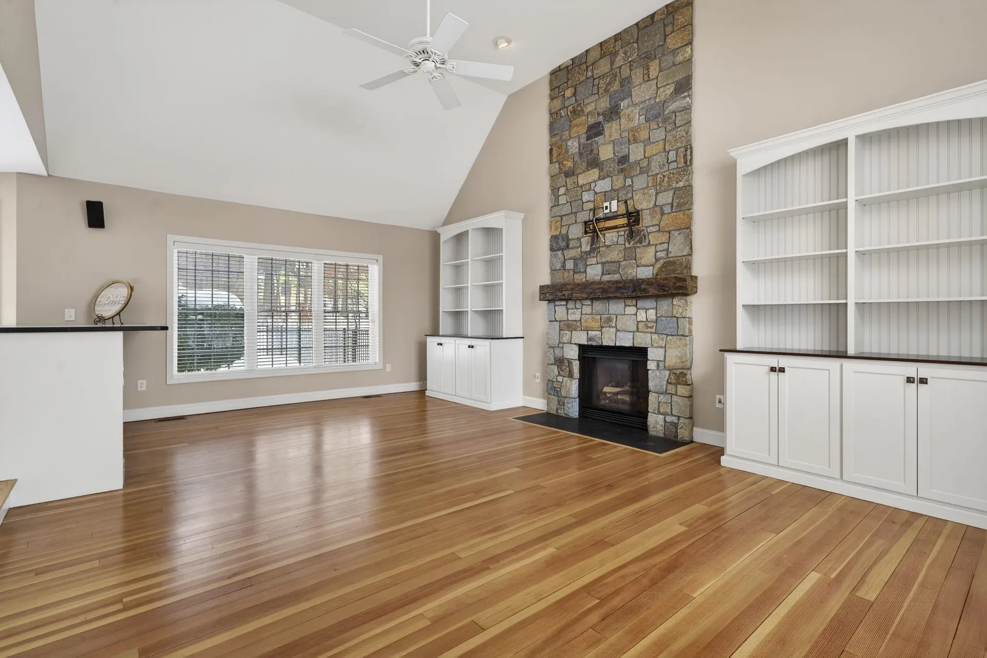 5 Thistle Lane Hooksett NH 03106