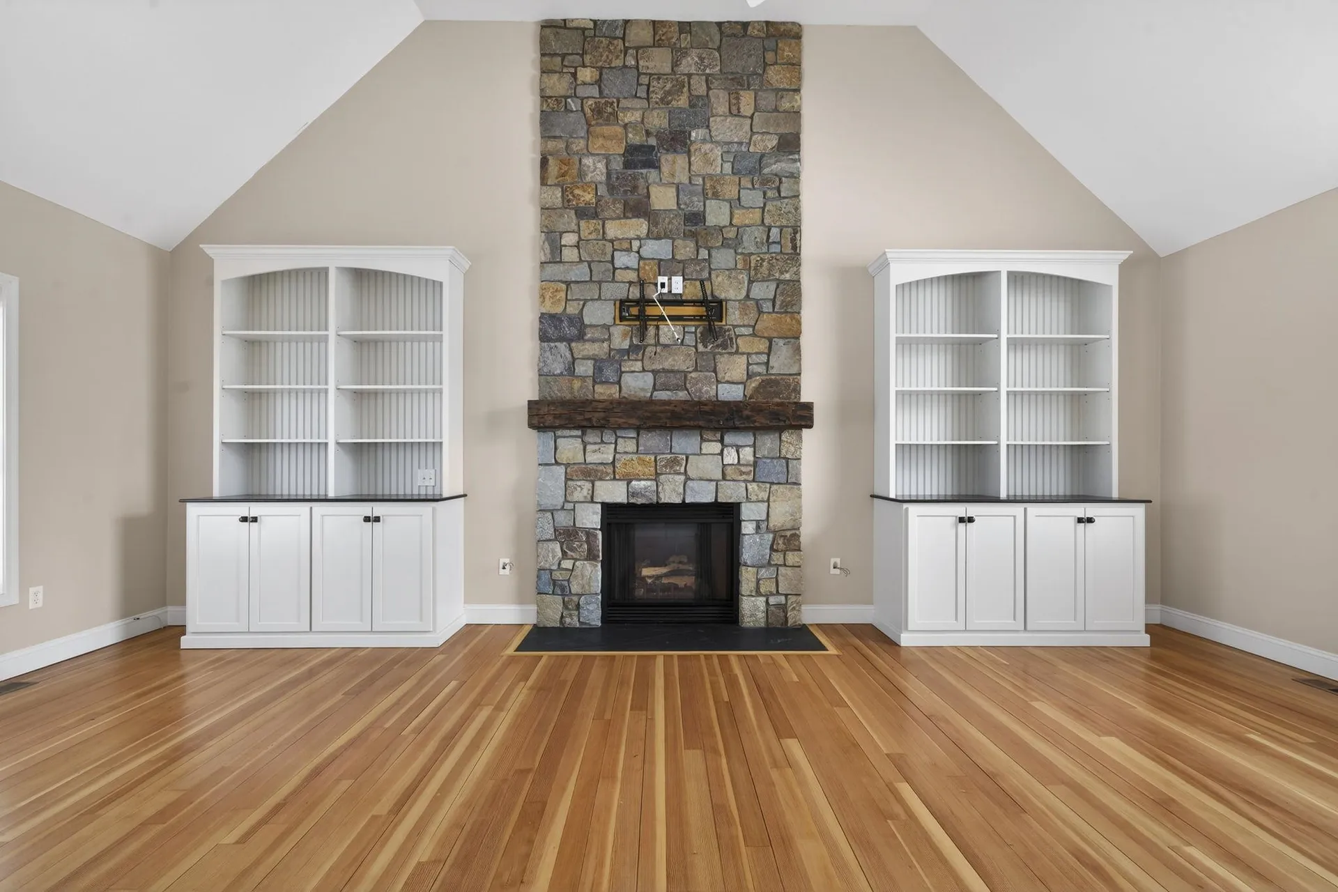 5 Thistle Lane Hooksett NH 03106