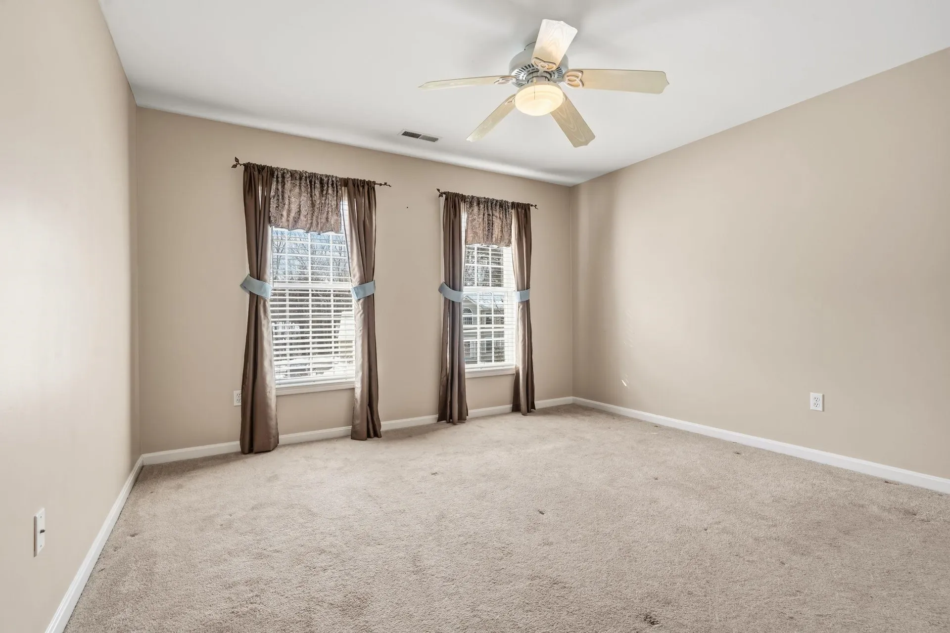 5 Thistle Lane Hooksett NH 03106