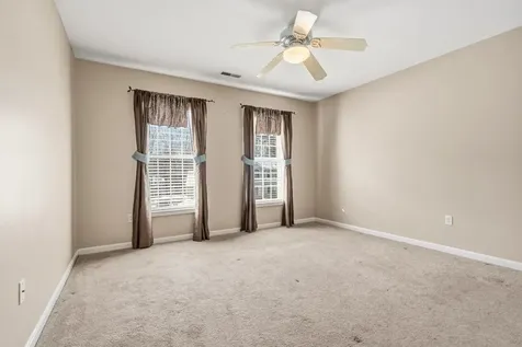 5 Thistle Lane Hooksett NH 03106