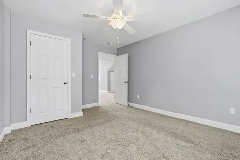 5 Thistle Lane Hooksett NH 03106