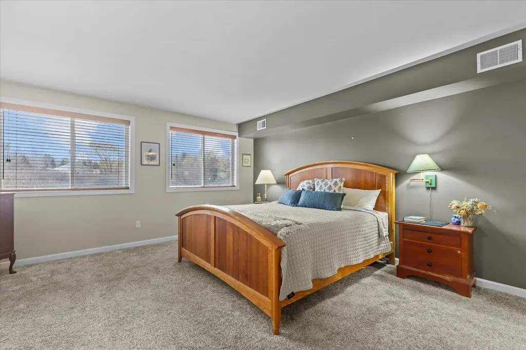 186 Hummingbird Lane South Burlington VT 05403