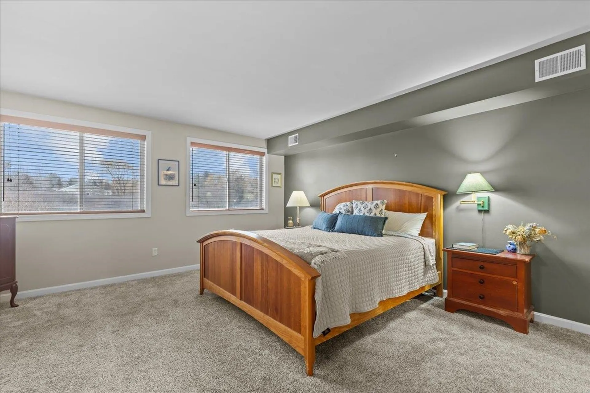 186 Hummingbird Lane South Burlington VT 05403