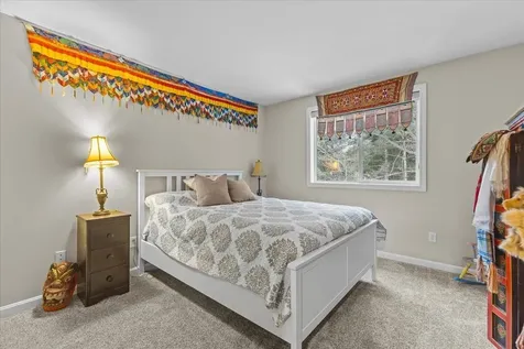 186 Hummingbird Lane South Burlington VT 05403