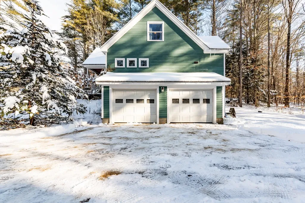 12 Isabelle Lane Rochester NH 03867