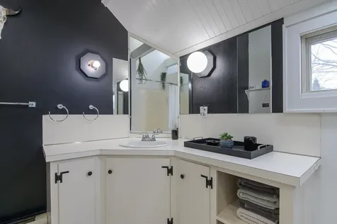 3466 Vt Route 103 N Chester VT 05143