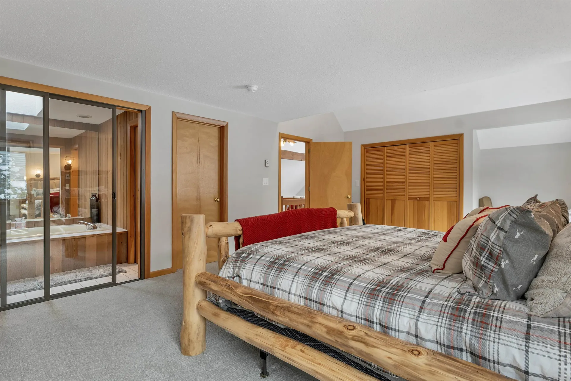 4 Bear Village Road Bartlett NH 03812