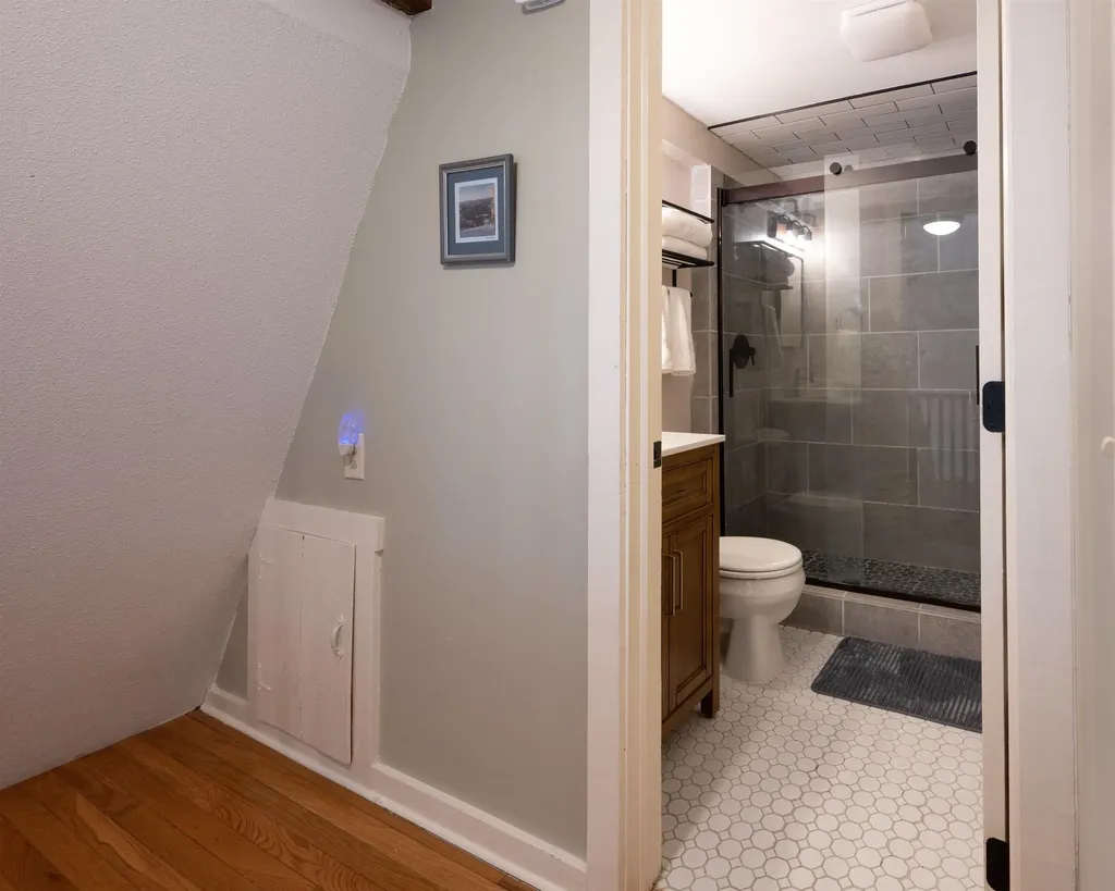 574 Willard Road Hartford VT 05059