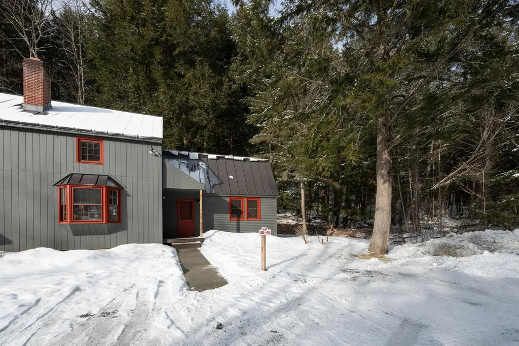 574 Willard Road Hartford VT 05059