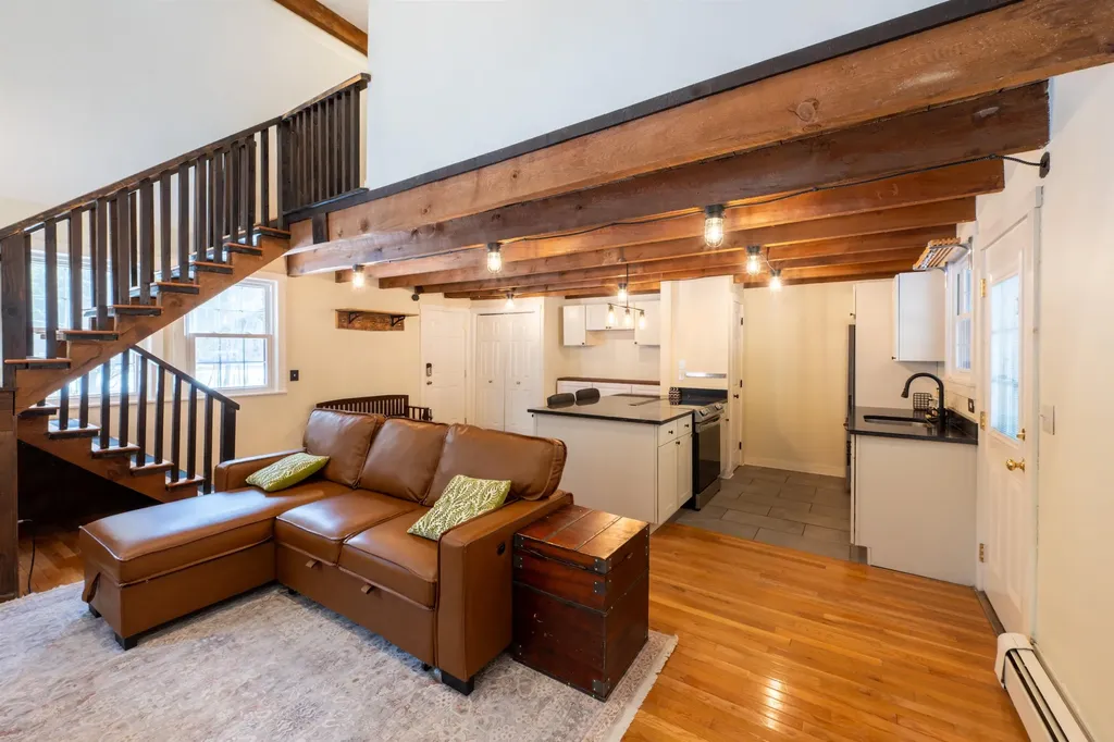 574 Willard Road Hartford VT 05059