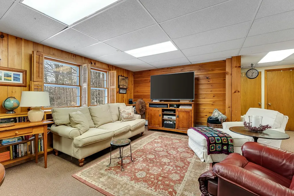 137 Laughlin Road Woodstock VT 05091