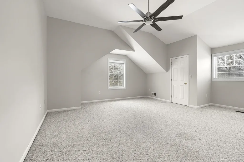 95 Wright Road Hollis NH 03049