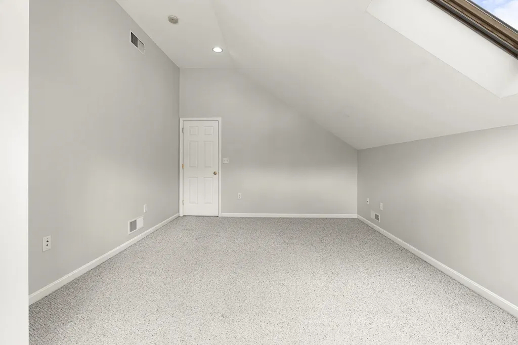 95 Wright Road Hollis NH 03049