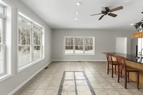 95 Wright Road Hollis NH 03049