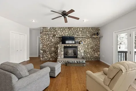 95 Wright Road Hollis NH 03049