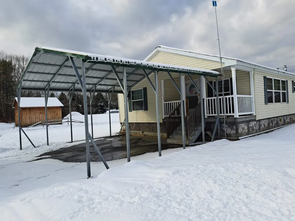 19 Spruce Park Drive Plainfield NH 03781