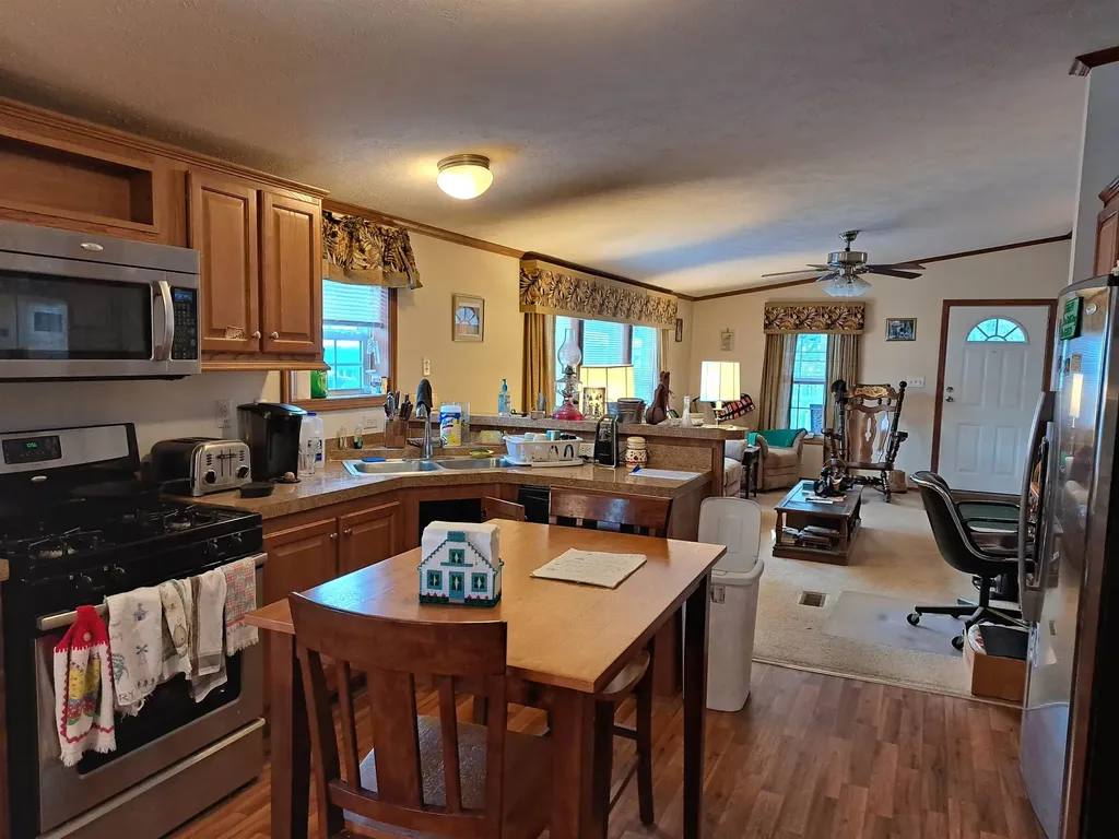 19 Spruce Park Drive Plainfield NH 03781