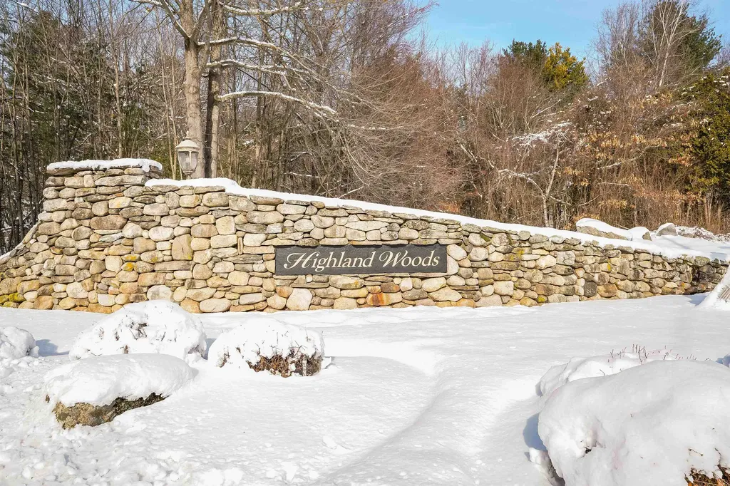 1 Logan Court Hudson NH 03051