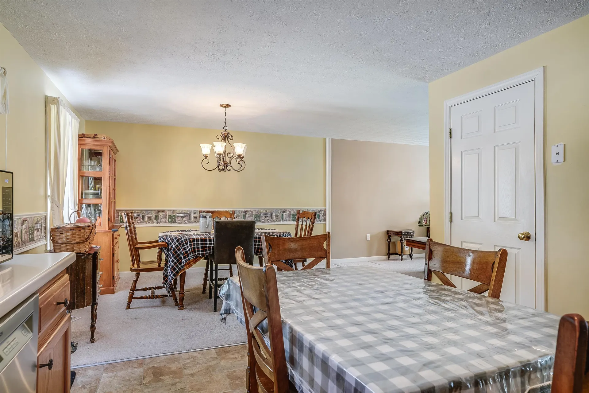 1 Logan Court Hudson NH 03051