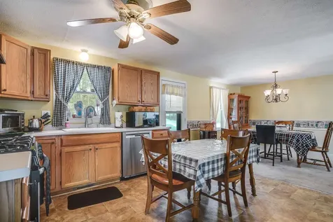 1 Logan Court Hudson NH 03051