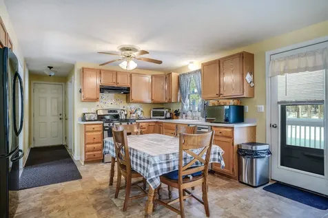 1 Logan Court Hudson NH 03051