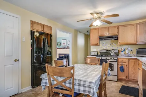 1 Logan Court Hudson NH 03051